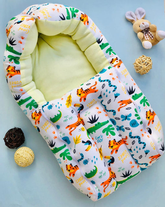 Baby Cotton Carrier Nest / sleeping bag, white jungle ( 0 - 6 Months)