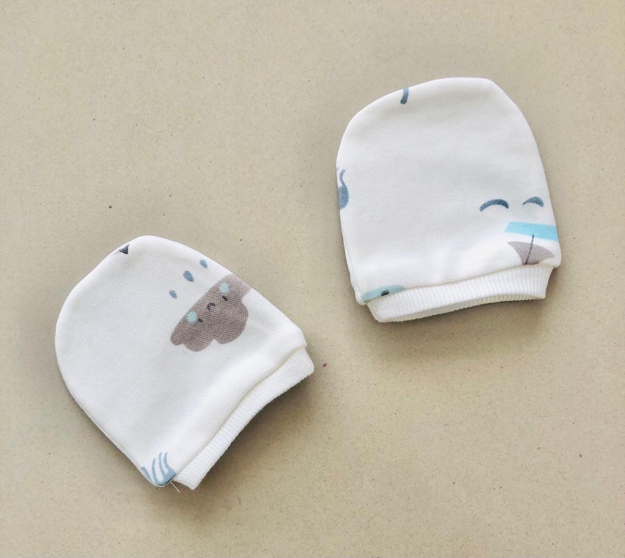 Baby Front Open Full Sleeve Romper/Bodysuit/Onesie, Cap, Booties, Mittens Set/Newborn Essentials (3-6 Months, Pack of 4)(White and Blue)