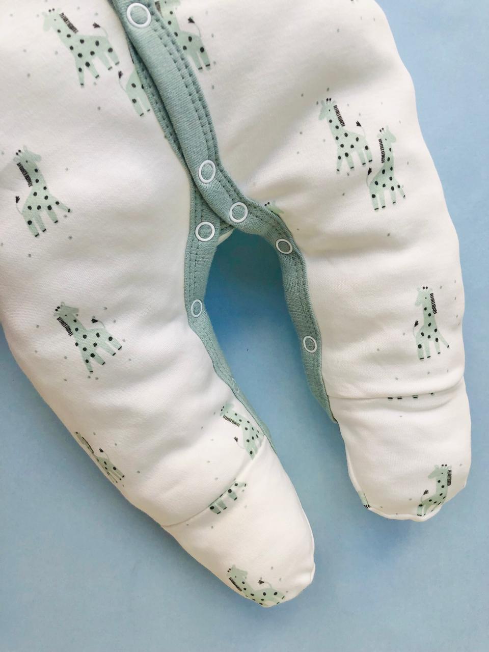 Baby Full Sleeve Romper/Bodysuit/Sleepsuit and Cap Set/Newborn Essentials (0-3 Months, Pack of 2)(White with giraffe)